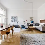 Bakats Premium Apartment
